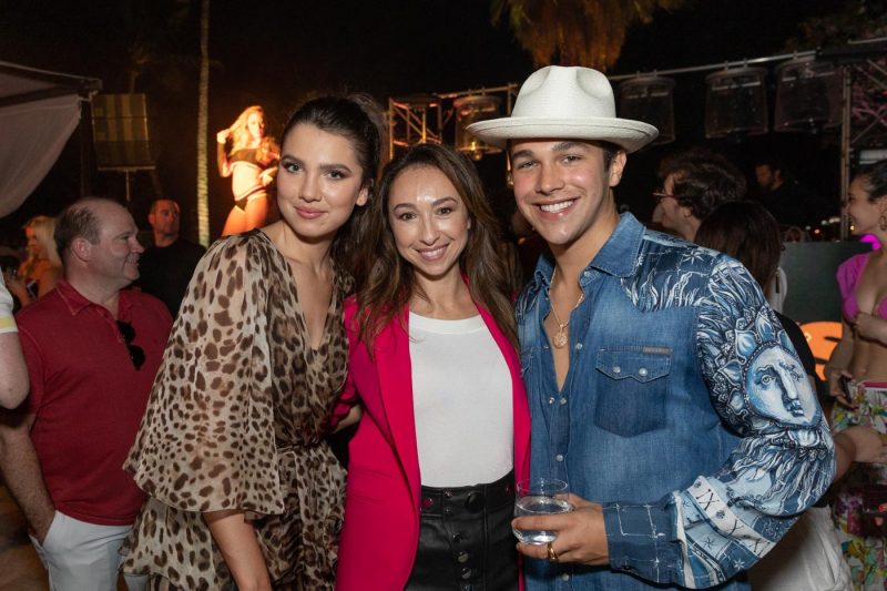 Maya Henry, Azteca Henry and Austin Mahone